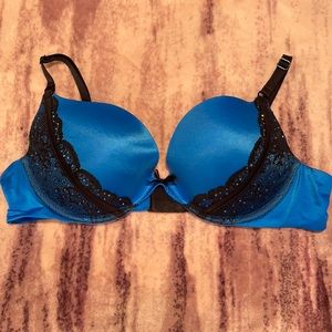 38B Victoria’s Secret Very Sexy Push-Up bra